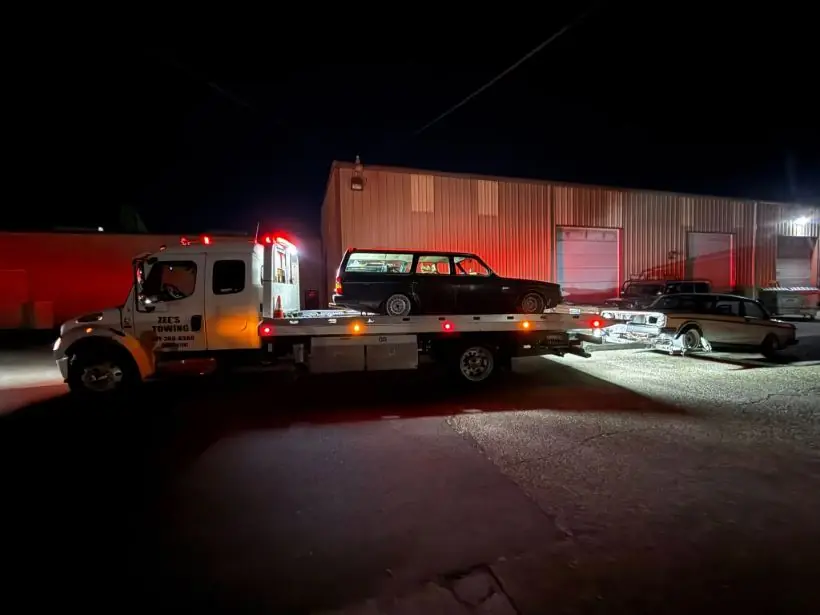 Zee's Towing night tow in Sherwood, Oregon